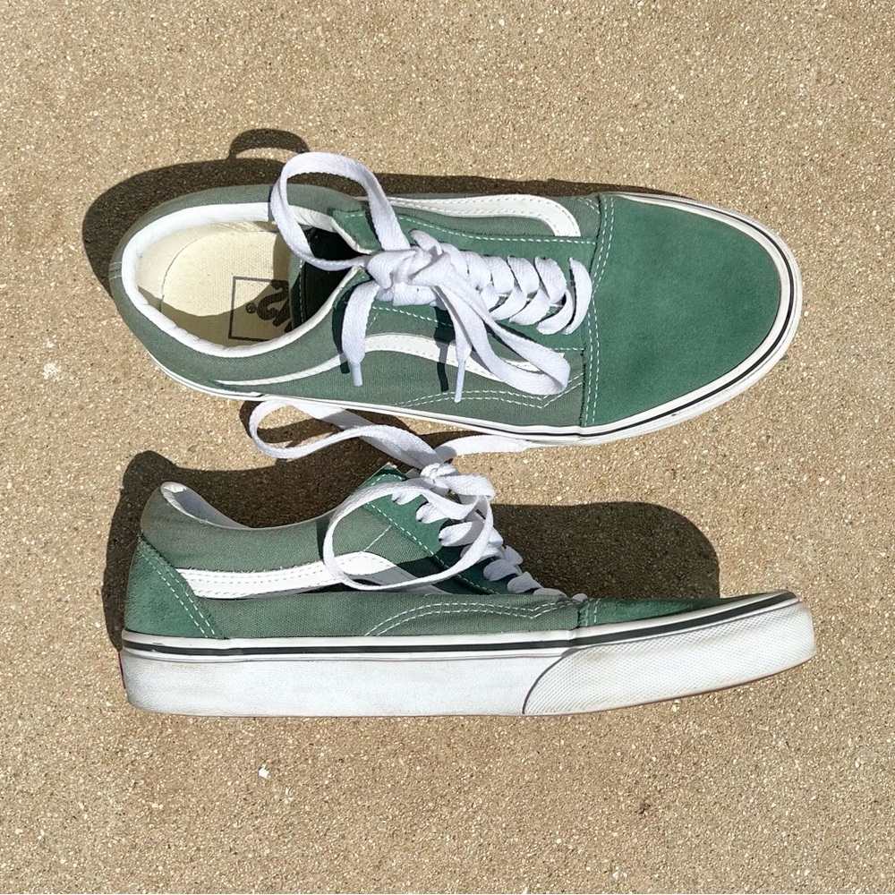 Old Skool Vans in Iceberg Green Sage Sneakers Like New Women’s Size 8.5